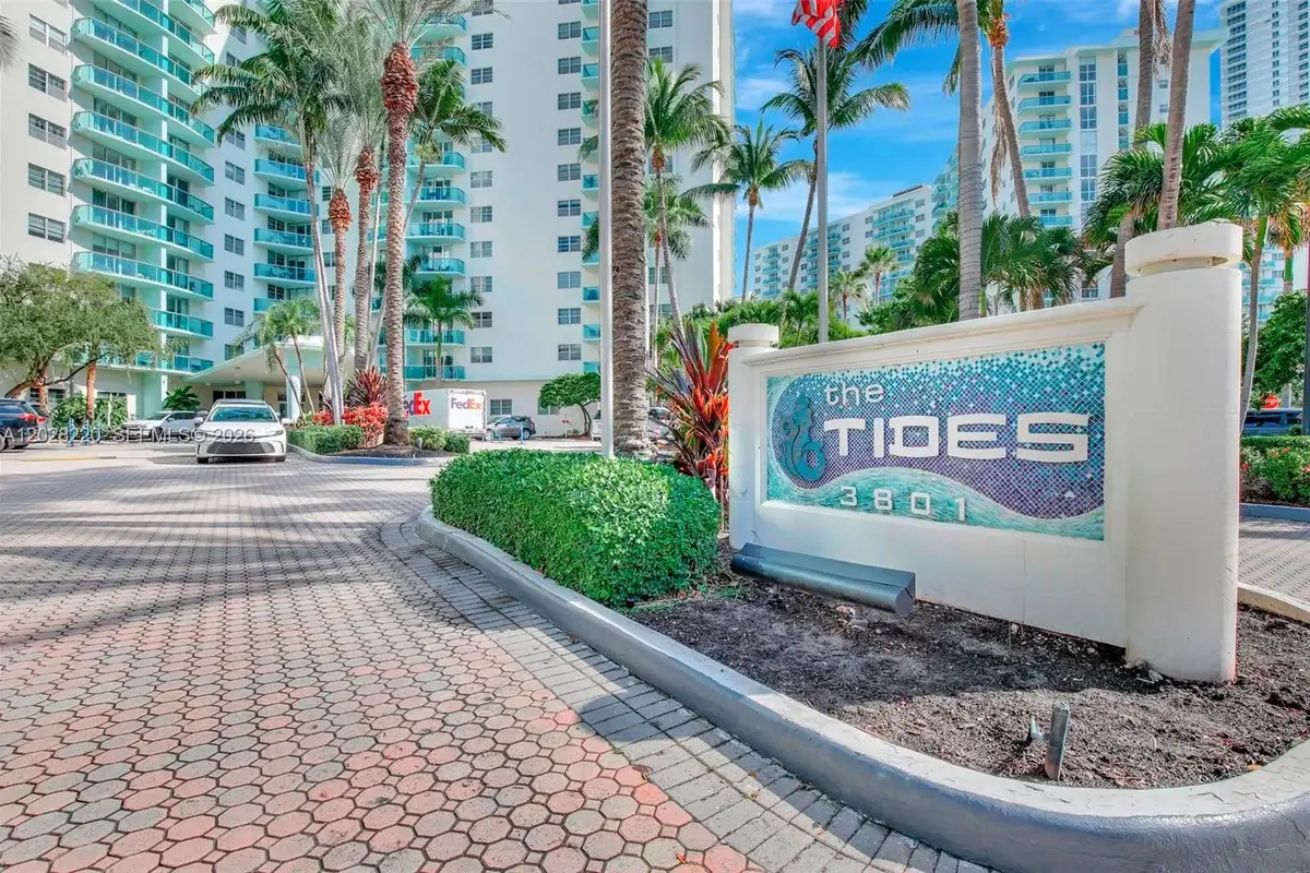 3801 S Ocean Dr #6Z, Hollywood: photo 1 of 36
