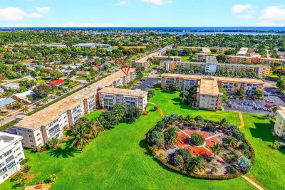 230 NE 26th Ave #302, Boynton Beach: photo 1 of 48