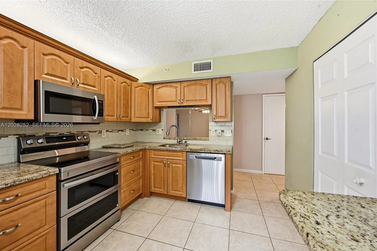 15342 Lakes Of Delray Blvd #90, Delray Beach: photo 1 of 35