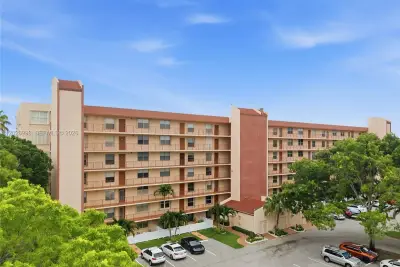 14623 Bonaire Blvd #405, Delray Beach: photo 1 of 30