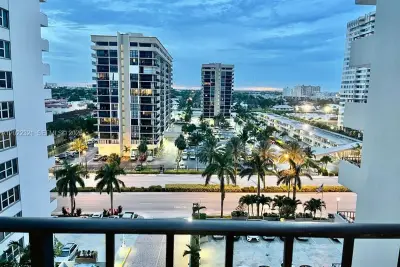 2030 S Ocean Dr #801, Hallandale Beach: photo 1 of 10