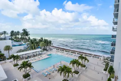 2751 S Ocean Dr #602s, Hollywood: photo 1 of 50