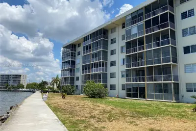 2920 Point East Dr #N611, Aventura: photo 1 of 29