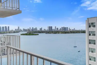 1228 W Ave #1404, Miami Beach: photo 1 of 43