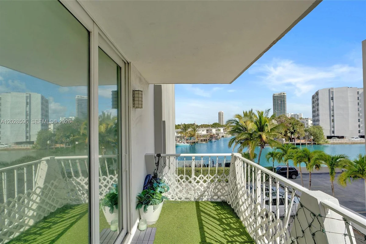 7133 Bay Dr #305, Miami Beach: photo 1 of 23