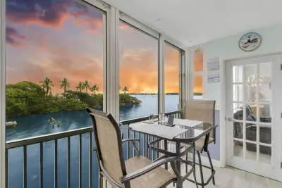 1820 New Palm Way #202, Boynton Beach: photo 1 of 34