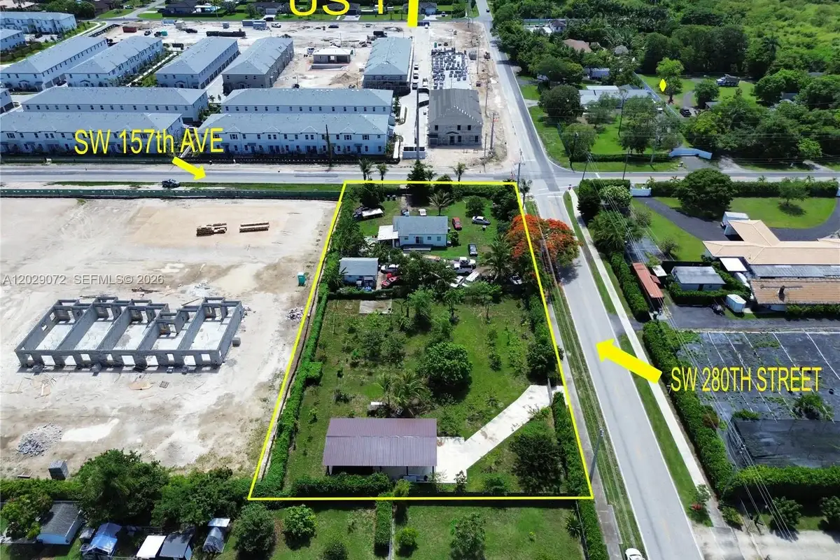 27900 SW 157th Ave, Homestead: photo 1 of 14