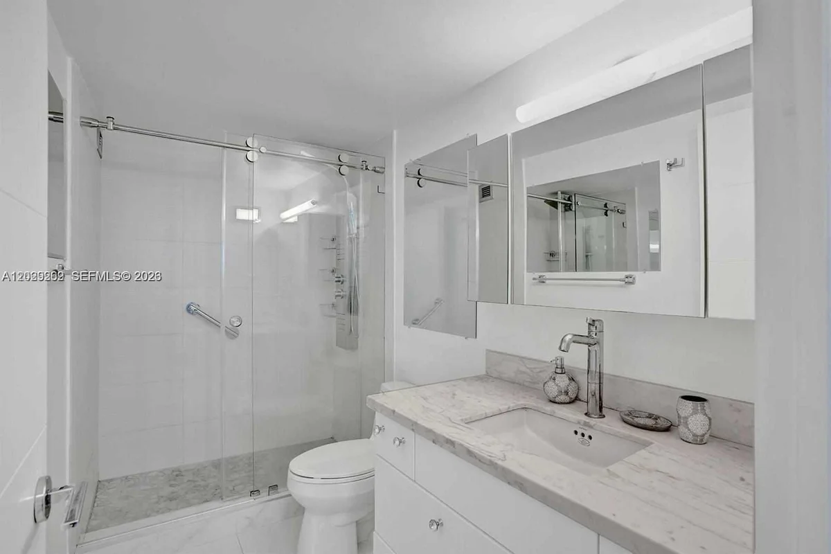 2500 Parkview Dr #1008, Hallandale Beach: photo 1 of 54