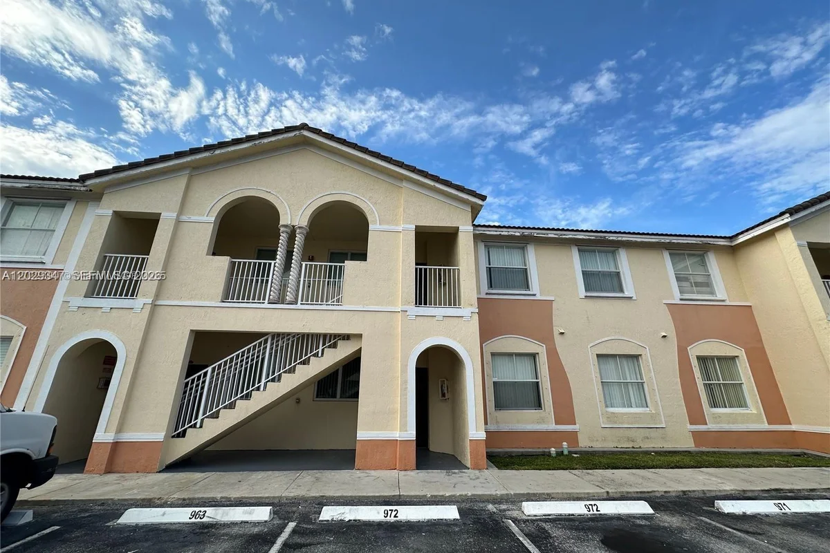 1661 SE 29th Ct #209, Homestead: photo 1 of 21
