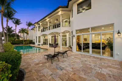 1261 NE 27th Way, Pompano Beach: photo 1 of 91