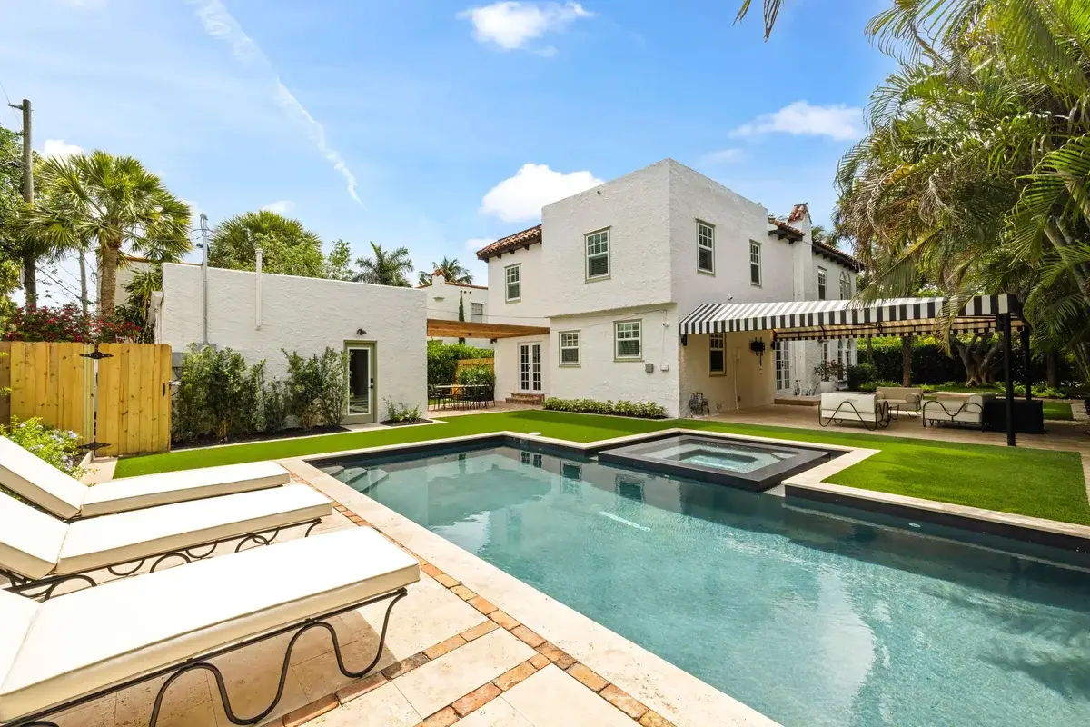 511 32nd St, West Palm Beach: photo 1 of 35