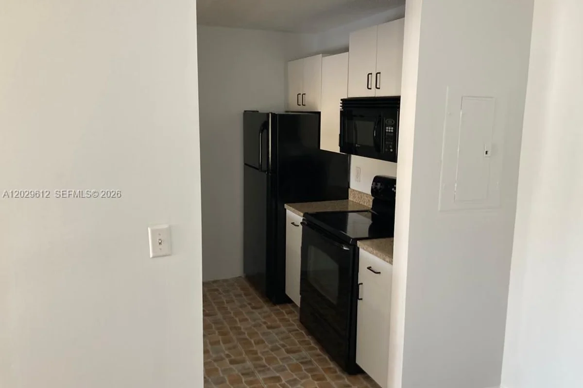 1701 Village Blvd #107, West Palm Beach: photo 1 of 11