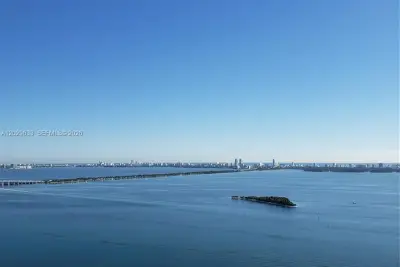 1900 N Bayshore Dr #3517, Miami: photo 1 of 17
