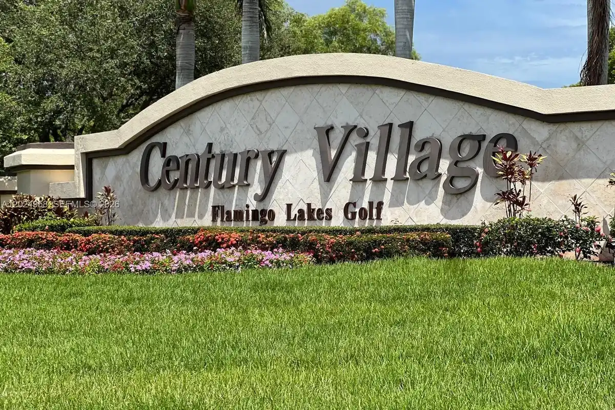 1400 SW 124th Ter #109Q, Pembroke Pines: photo 1 of 32