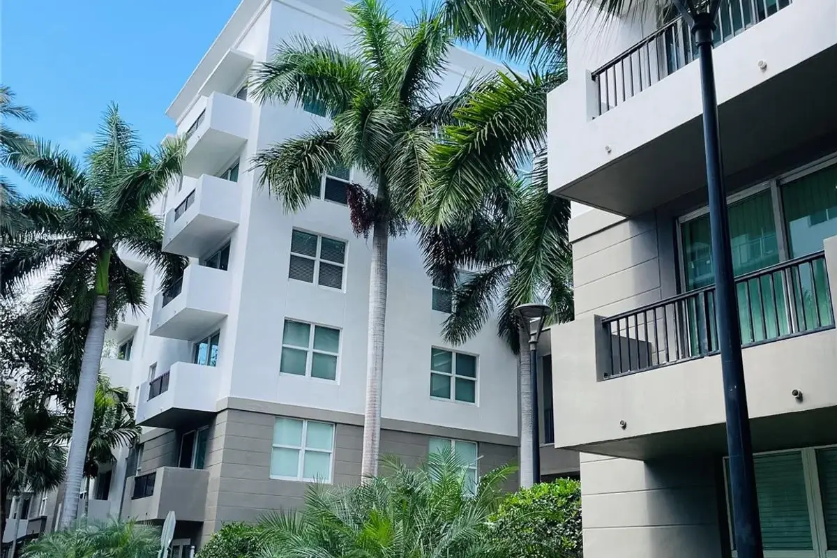 2401 NE 65th St #408, Fort Lauderdale: photo 1 of 47