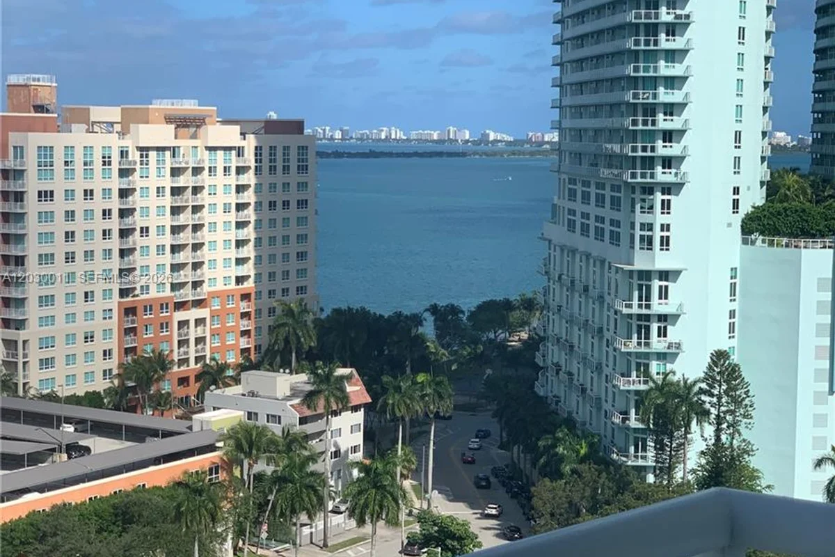 275 NE 18th #1709, Miami: photo 1 of 27