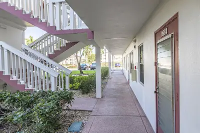213 Fanshaw F, Boca Raton: photo 1 of 15