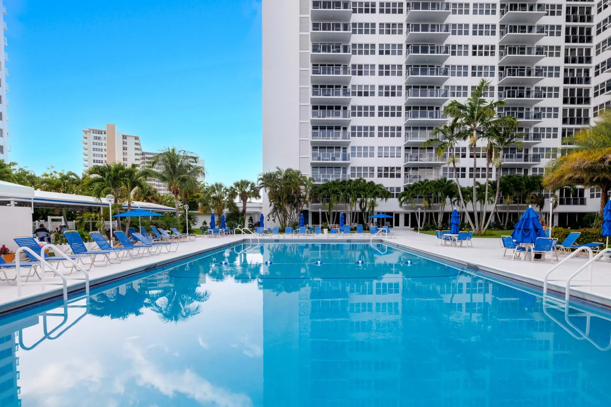 3333 NE 34th St #1507, Fort Lauderdale: photo 1 of 24