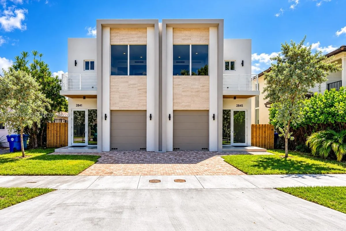 2841 SW 38th Ct #B, Miami: photo 1 of 2