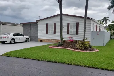 35303 SW 180th Ave, Homestead: photo 1 of 23