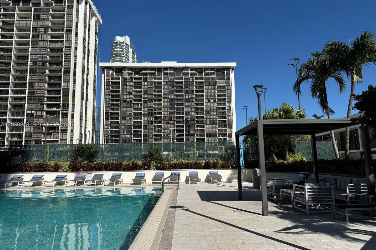 1925 Brickell Ave #1403, Miami: photo 1 of 21