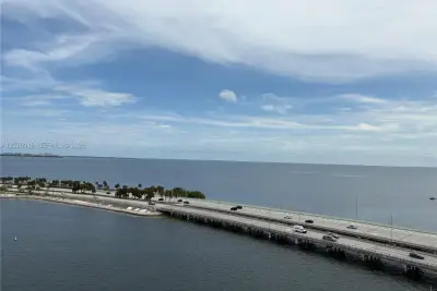 175 SE 25 Rd #901, Miami: photo 1 of 18