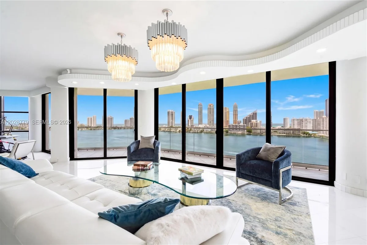 2800 Island Blvd #1605, Aventura: photo 1 of 33