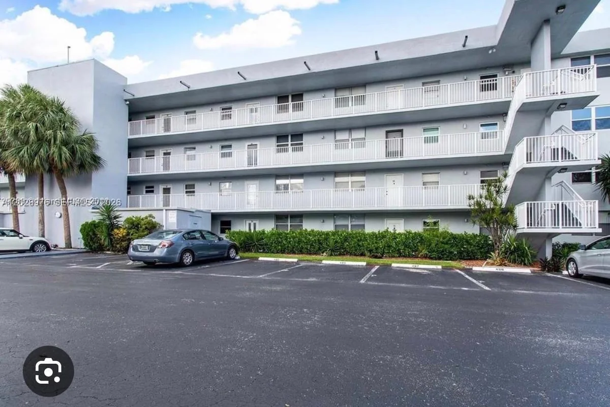 107 Royal Park Dr #4F, Oakland Park: photo 1 of 1