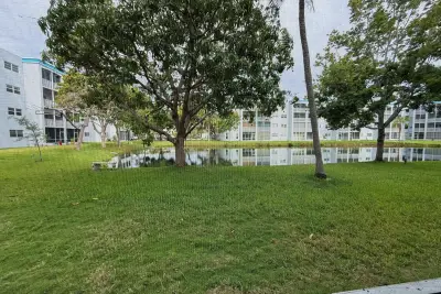 604 NE 2nd St #122, Dania Beach: photo 1 of 20