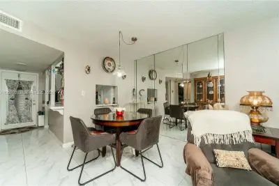 2811 N Pine Island Rd #102, Sunrise: photo 1 of 23