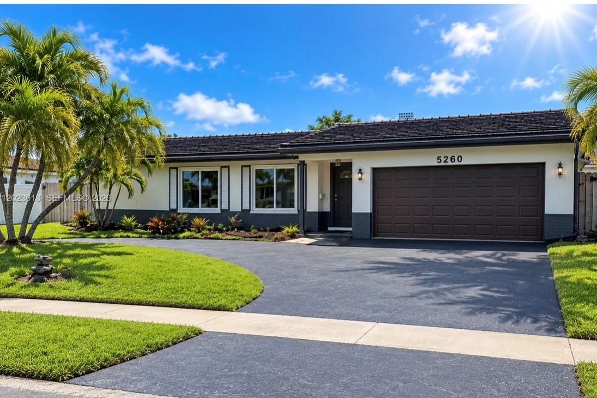 5260 SW 10th Ct, Plantation: photo 1 of 44