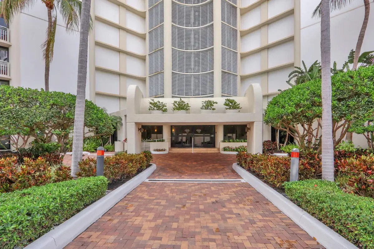 3000 N Ocean Dr #7h, Riviera Beach: photo 1 of 55