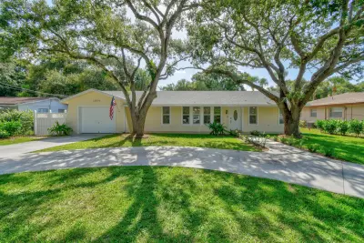 13074 23rd Ave N, Palm Beach Gardens: photo 1 of 30