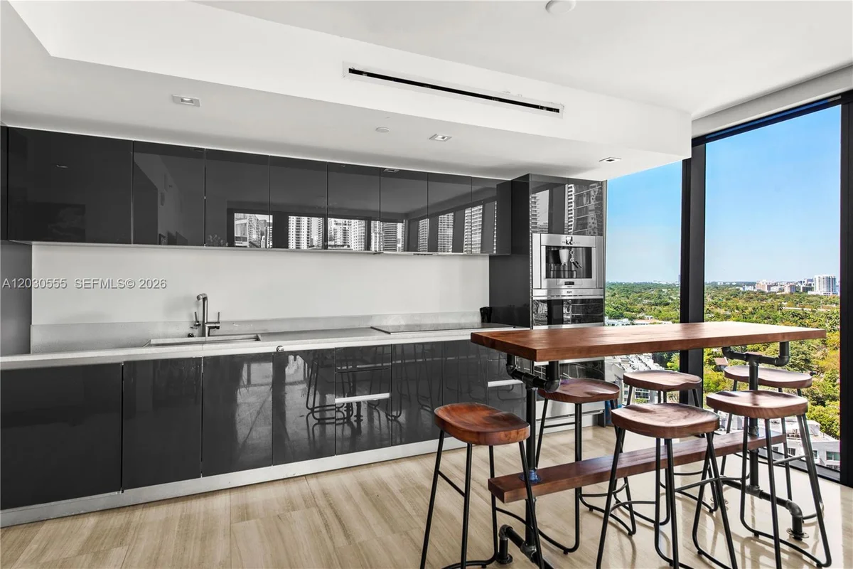 1451 Brickell Ave #1706, Miami: photo 1 of 26