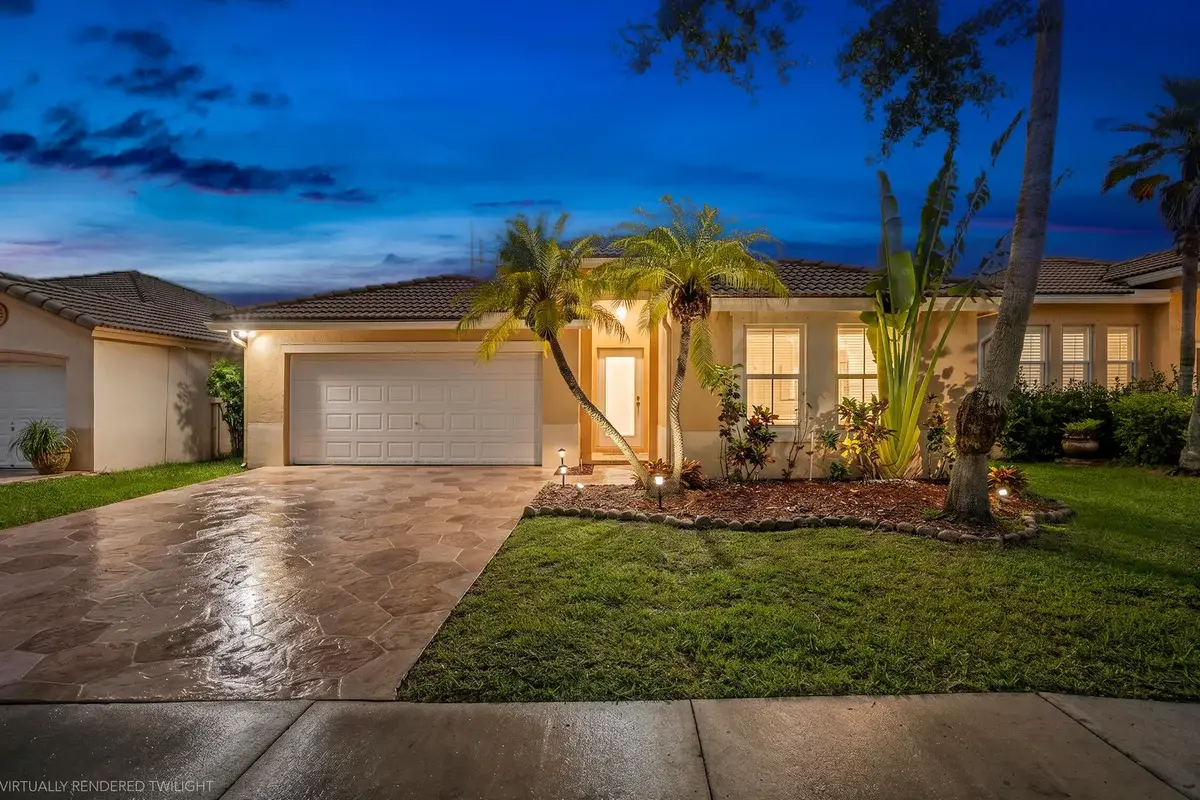 376 E Royal Cove Cir, Davie: photo 1 of 45