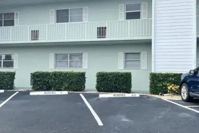 120 Wettaw Ln #112, North Palm Beach: photo 1 of 12