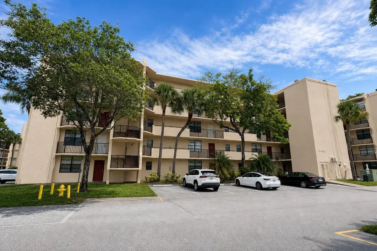 3450 Blue Lake Dr #204, Pompano Beach: photo 1 of 17