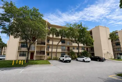 3450 Blue Lake Dr #204, Pompano Beach: photo 1 of 17