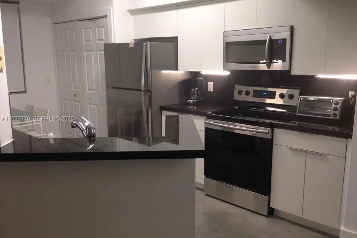 3115 NE 184th St #4206, Aventura: photo 1 of 12