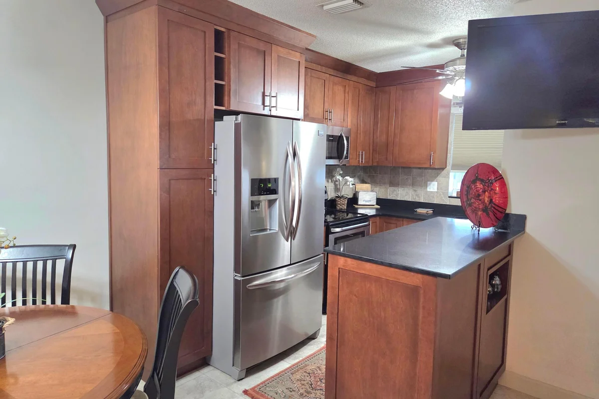 2100 NE 38th St NE #207, Lighthouse Point: photo 1 of 27