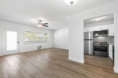 142 Ventnor Dr #I, Deerfield Beach: photo 1 of 23