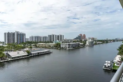 2900 NE 30th St #8j, Fort Lauderdale: photo 1 of 46