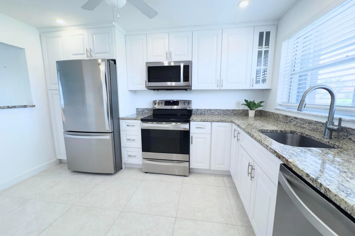 2016 S Federal Hwy #404, Boynton Beach: photo 1 of 39