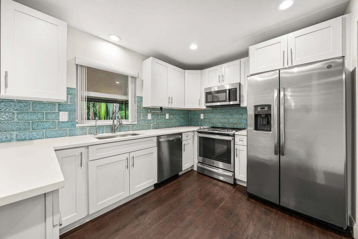 638 SW 4th Ave, Boynton Beach: photo 1 of 43