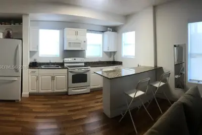737 Jefferson Ave #103, Miami Beach: photo 1 of 11