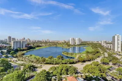 20281 E Country Club Dr #1609, Aventura: photo 1 of 14