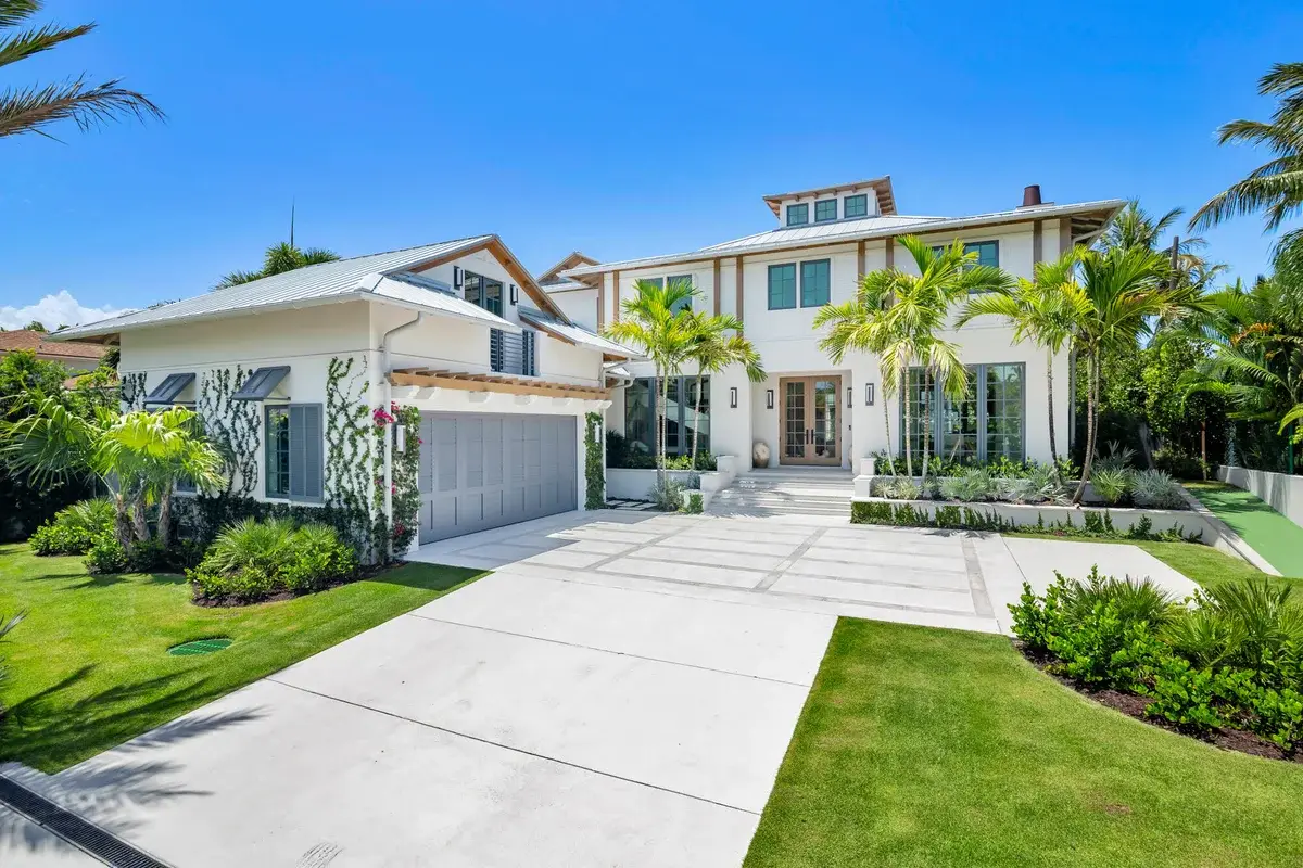 125 Worth Ct N, West Palm Beach: photo 1 of 41