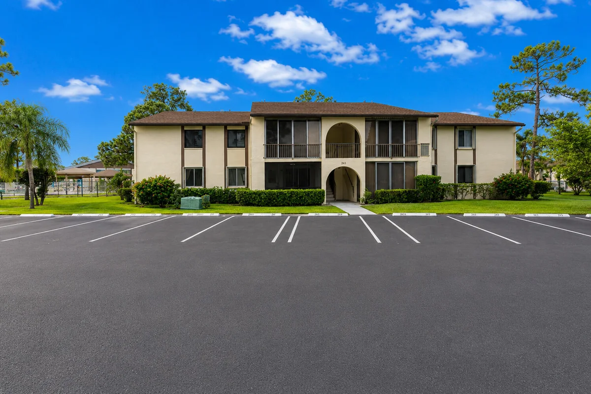 303 Knotty Pine Cir #A-1, Lake Worth: photo 1 of 33
