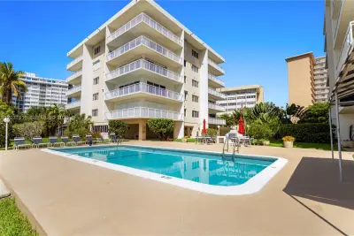 120 Golden Isles Dr #23B, Hallandale Beach: photo 1 of 22