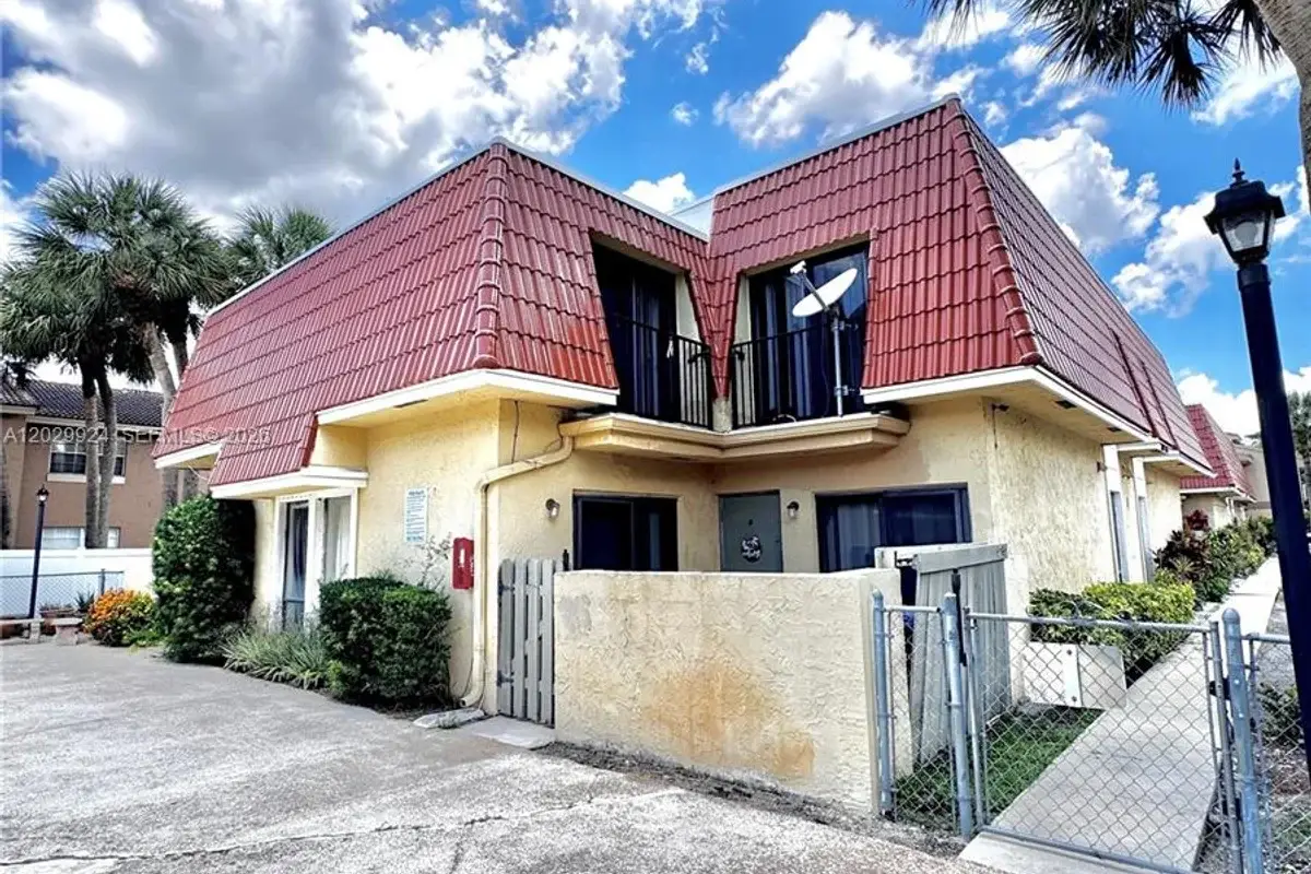 4240 NW 114th Ter #40, Coral Springs: photo 1 of 46